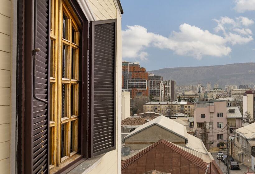 Fotos del hotel Vedzisi Garden:  2