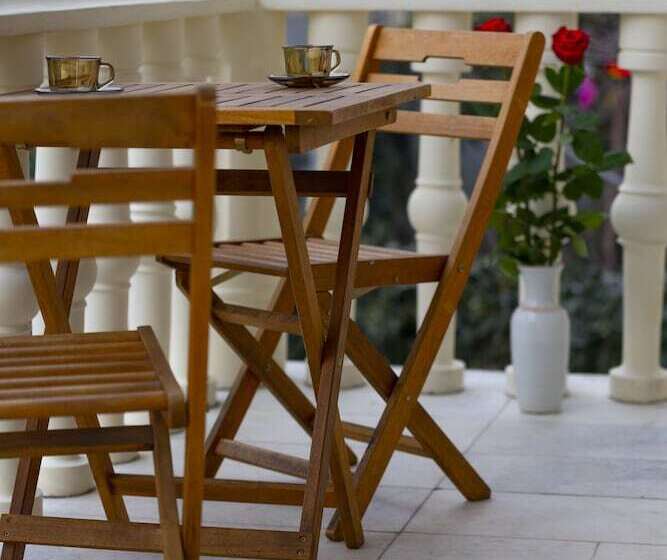 Fotos del hotel Vedzisi Garden:  3