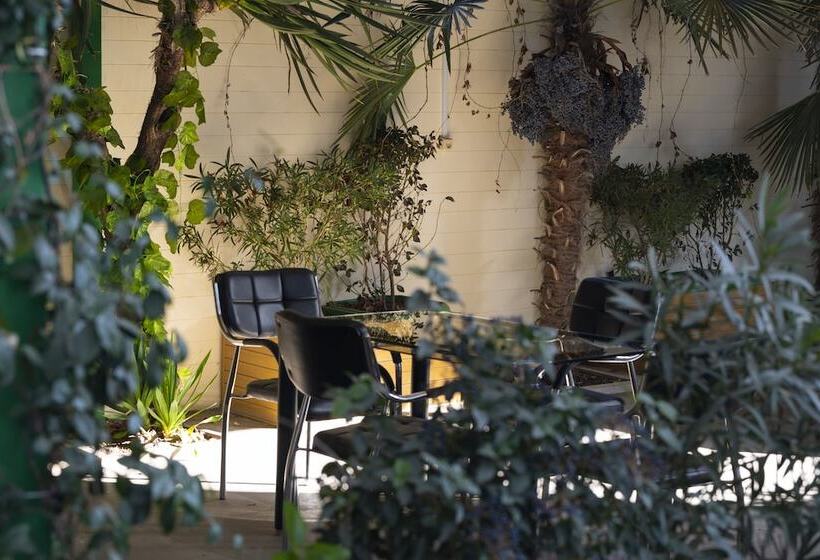 Fotos del hotel Vedzisi Garden:  7