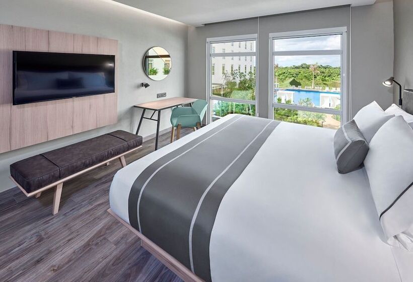 City Express Plus Cancun Aeropuerto Riviera