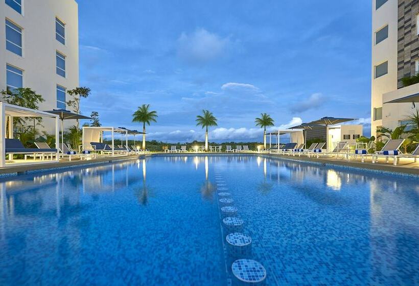 Fotos del hotel City Express Plus Cancun Aeropuerto Riviera:  12