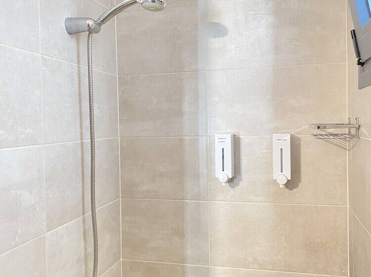 Fotos del hotel Tins Boutique Suites:  15