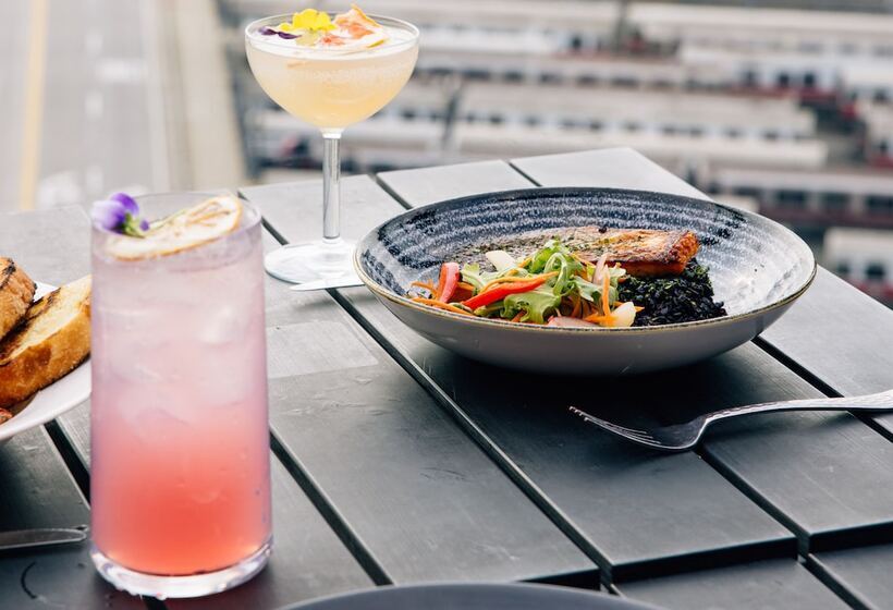 Cambria Hotel Boston, Downtown-south Boston