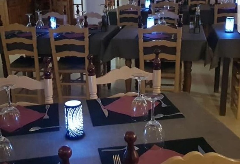 Fotos del hotel Hostal Ondina:  10