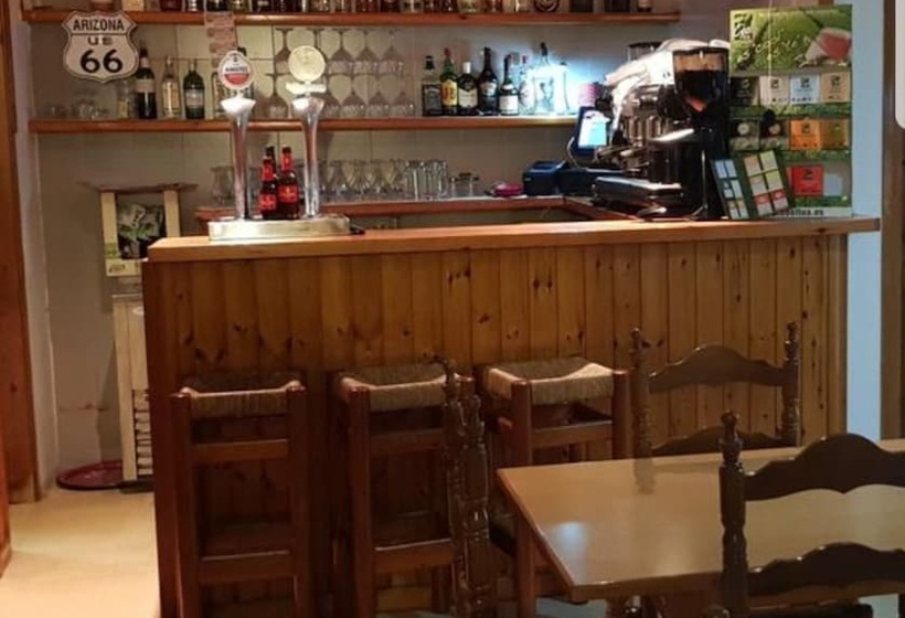 Fotos del hotel Hostal Ondina:  9