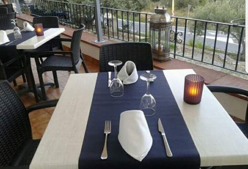 Fotos del hotel Hostal Ondina:  6