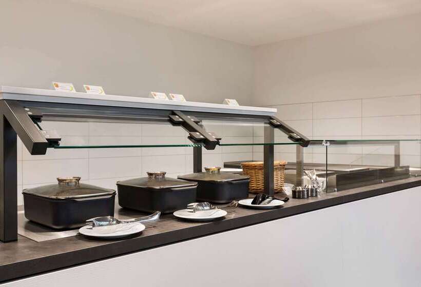 Fotos del hotel Super 8 By Wyndham Dresden:  4