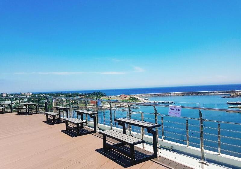 Fotos del hotel Coop City  Harborview:  2