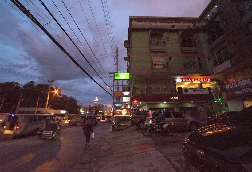 Reddoorz Plus @ Balibago Angeles City 2