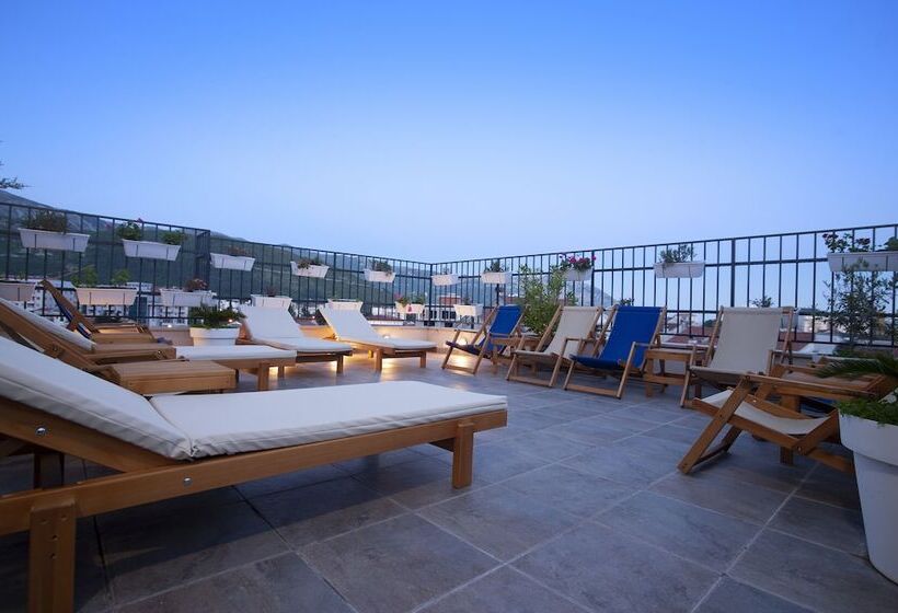 Fotos del hotel Twelve By Aycon:  18