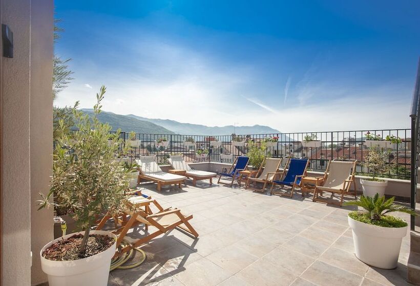 Fotos del hotel Twelve By Aycon:  16