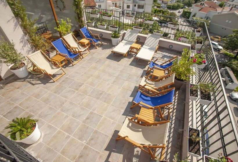 Fotos del hotel Twelve By Aycon:  2