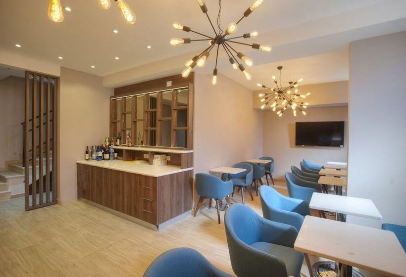 Fotos del hotel Twelve By Aycon:  13