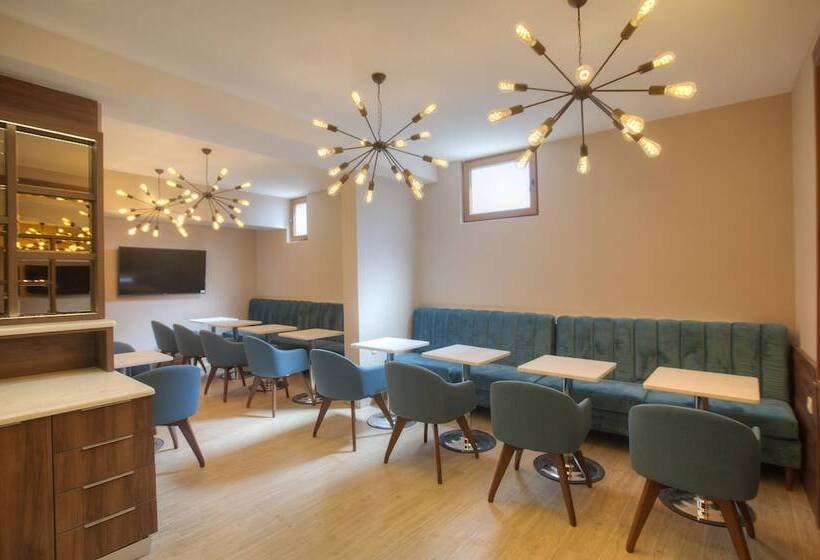 Fotos del hotel Twelve By Aycon:  10