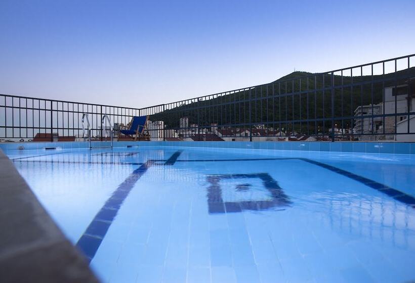 Fotos del hotel Twelve By Aycon:  7