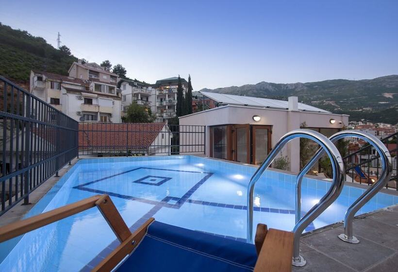 Fotos del hotel Twelve By Aycon:  3