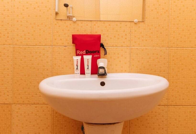 Fotos del hotel Reddoorz Plus @ Tayuman Manila:  12