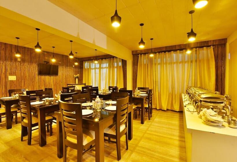 Fotos del hotel Kapoor Resort:  12