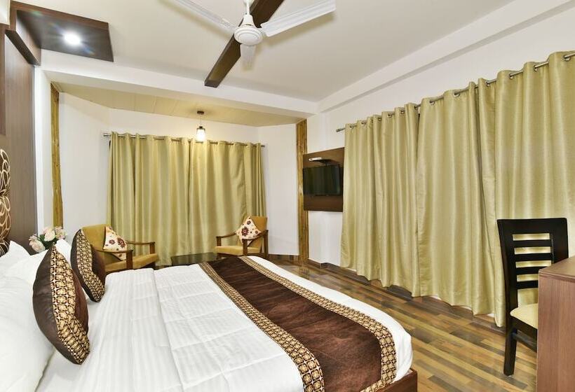 Fotos del hotel Kapoor Resort:  4