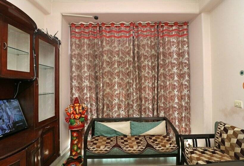 Fotos del hotel Oyo 13235 The Golden Door:  5