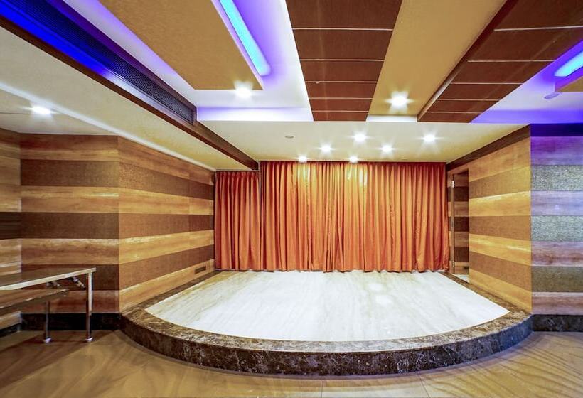 Fotos del hotel Treebo Trend Rajathadri Palace:  7