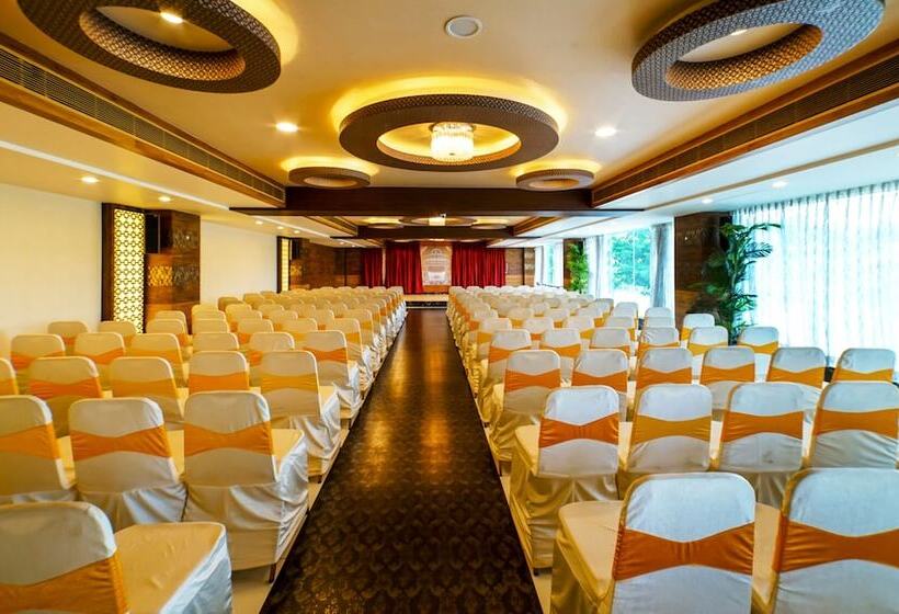 Fotos del hotel Treebo Trend Rajathadri Palace:  9