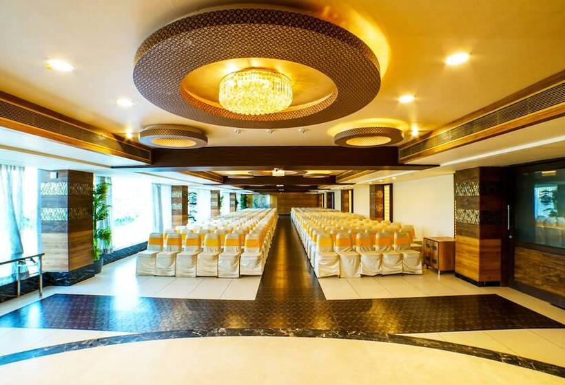 Fotos del hotel Treebo Trend Rajathadri Palace:  10