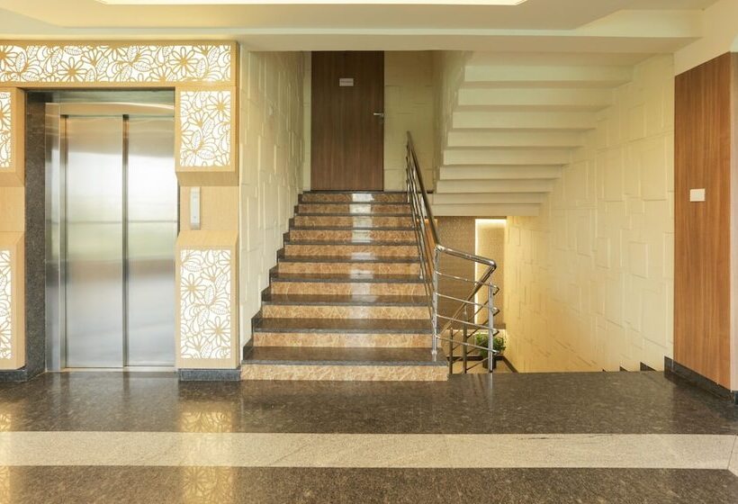 Fotos del hotel Treebo Trend Rajathadri Palace:  11