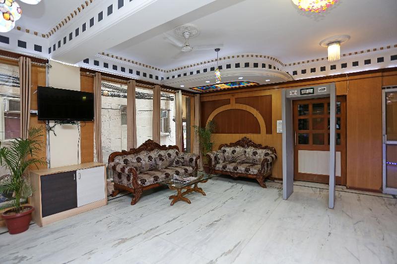 Oyo 10557 Modesty Le Mount