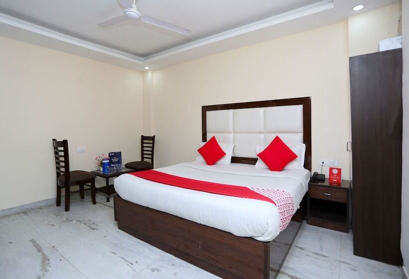 Fotos del hotel Oyo 10557 Modesty Le Mount:  24