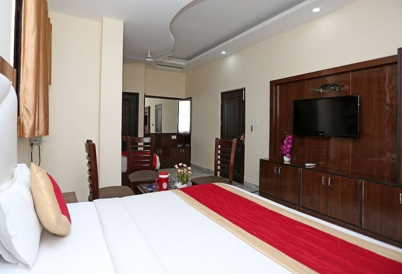 Fotos del hotel Oyo 10557 Modesty Le Mount:  18