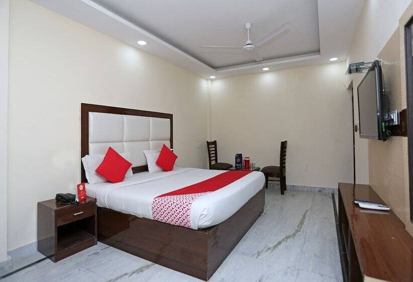 Fotos del hotel Oyo 10557 Modesty Le Mount:  17