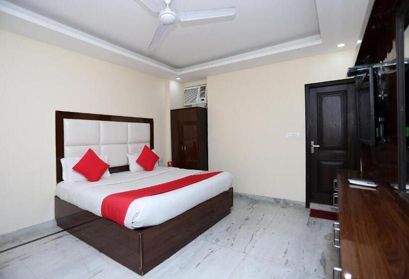 Fotos del hotel Oyo 10557 Modesty Le Mount:  16