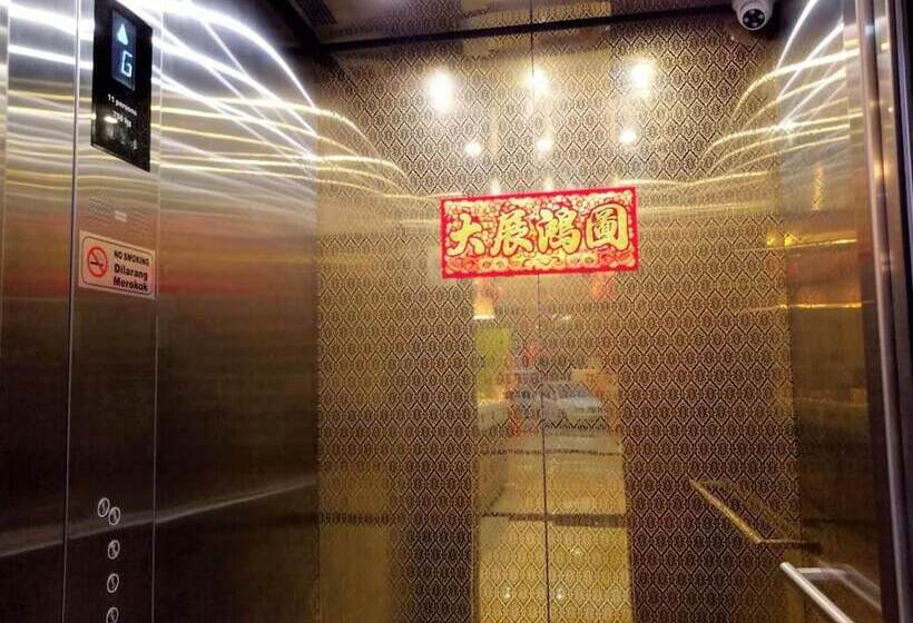 Fotos del hotel Royale  Batu Gajah:  17