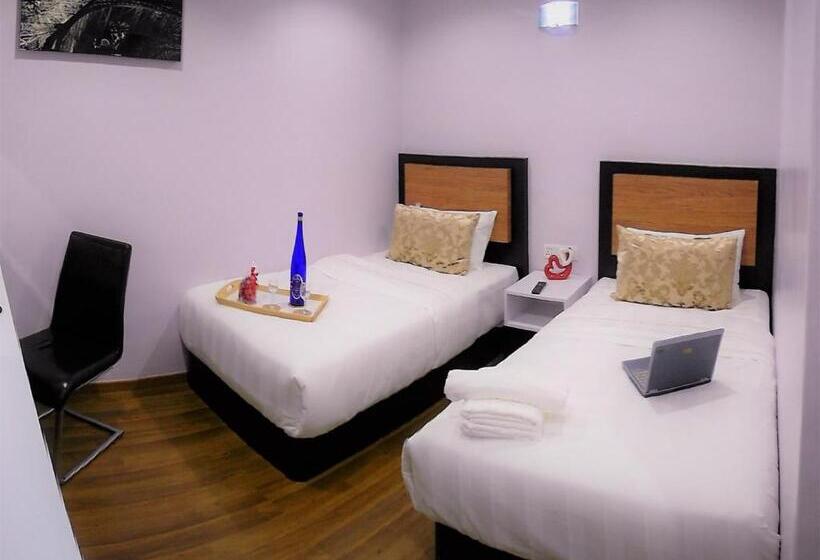 Fotos del hotel Royale  Batu Gajah:  15