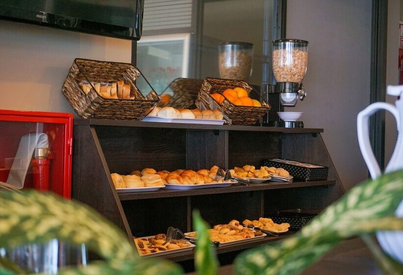 Fotos del hotel Aatrac:  19