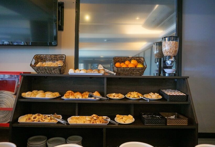 Fotos del hotel Aatrac:  20