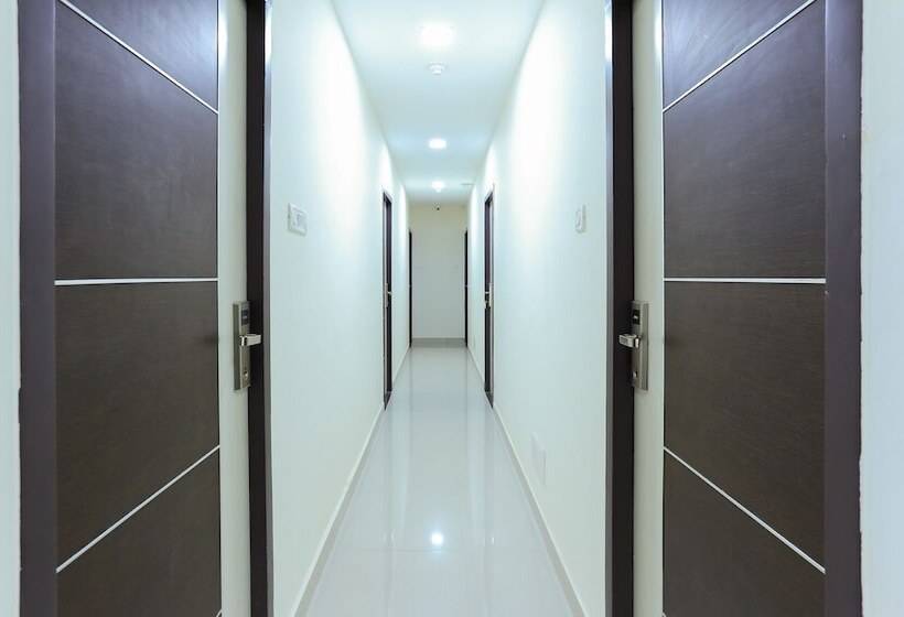 Fotos del hotel Treebo Trip Majestic Inn:  4