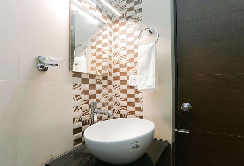 Fotos del hotel Treebo Trip Majestic Inn:  9