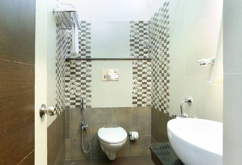 Fotos del hotel Treebo Trip Majestic Inn:  10