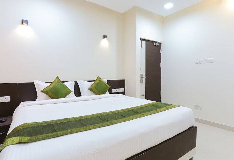 Fotos del hotel Treebo Trip Majestic Inn:  14