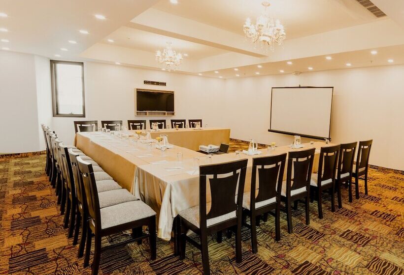 Fotos del hotel Nobility Grand:  9