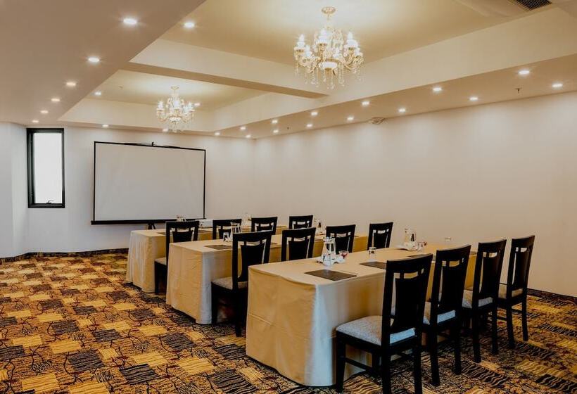 Fotos del hotel Nobility Grand:  17