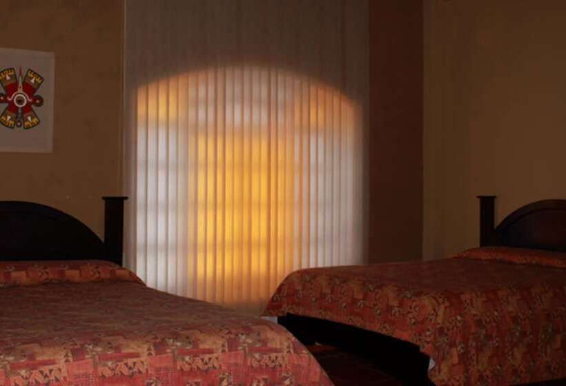 Fotos del hotel Alcázar Doña Victoria:  8