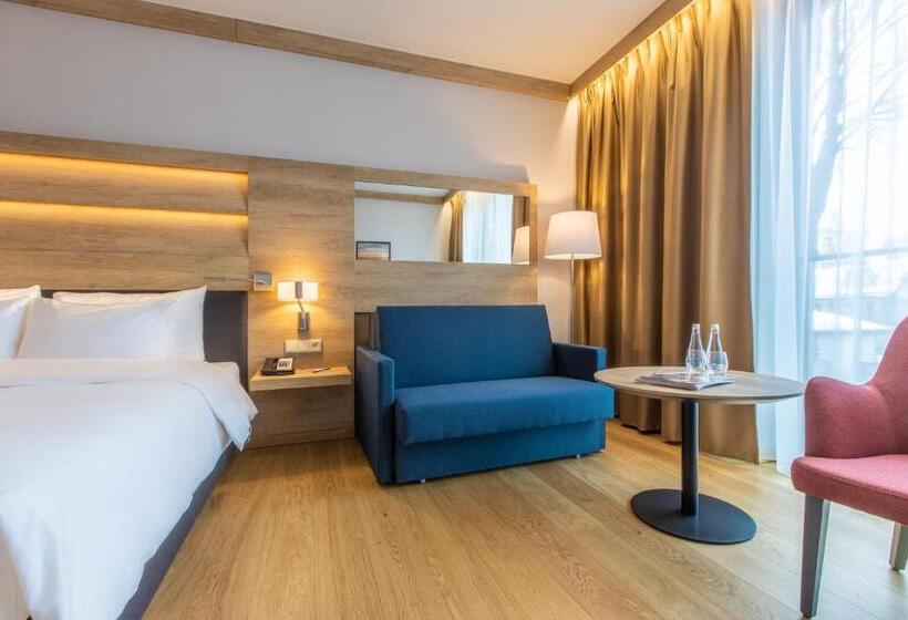 Fotos del hotel Radisson Blu Hotel & Residences:  2