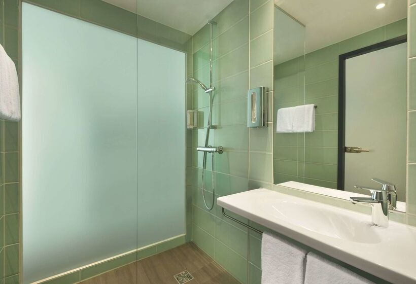 Fotos del hotel Super 8 By Wyndham Hamburg Mitte:  8