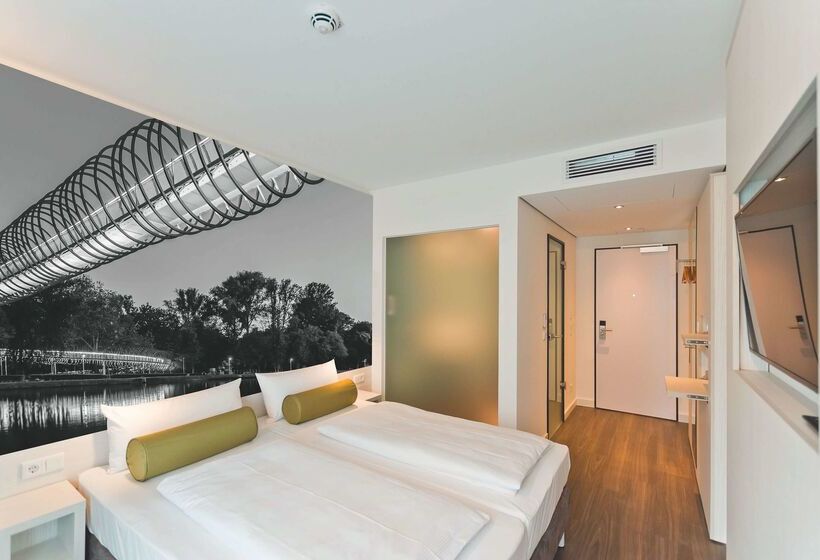 Fotos del hotel Super 8 By Wyndham Hamburg Mitte:  5