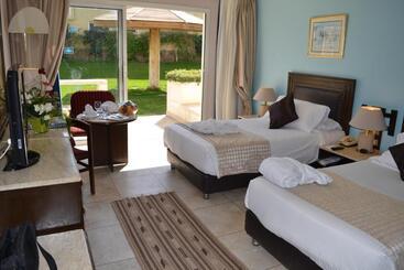 Pyramids Park Resort Cairo