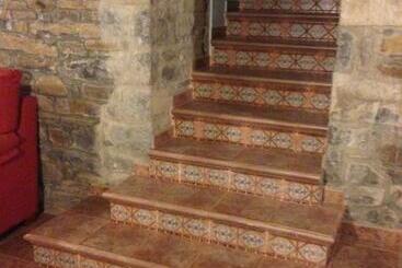 Preciosas Vistas A La Montaña, Luminoso Y Acogedor - El Pueyo de Araguas