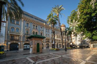 Hostal Antiguo Palacio Hotel París - Huelva